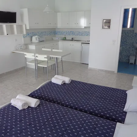 Blue And White & Lägenhet Lefkos (Karpathos)