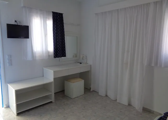 Апартаменты Blue And White &