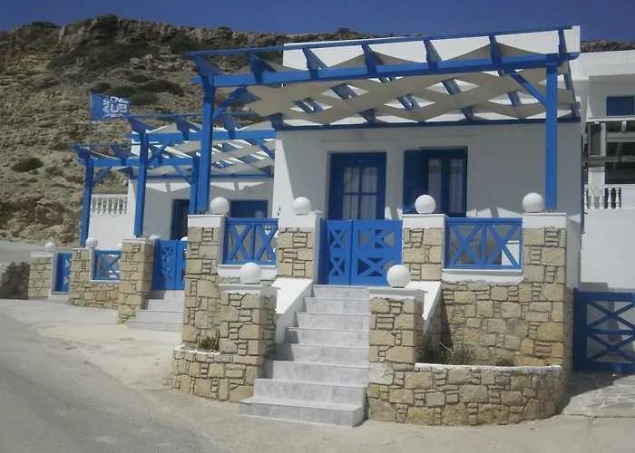 Blue And White & Апартаменты