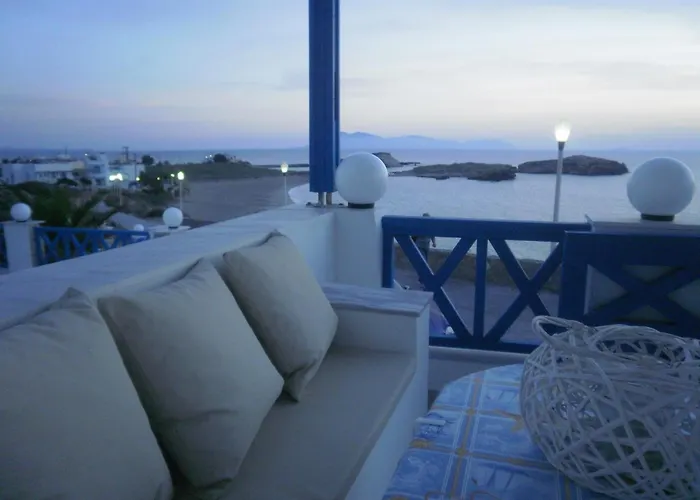 Апартаменты Blue And White & *