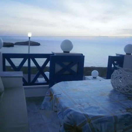 Blue And White & Apartament