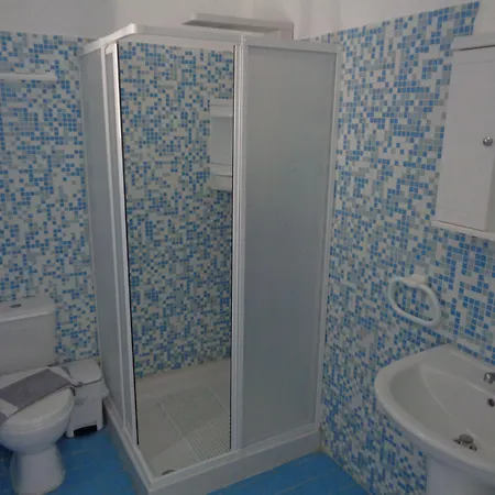 아파트 Blue And White & *