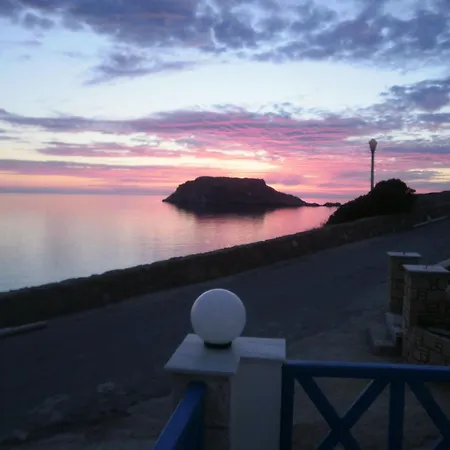 Blue And White & Appartement Lefkos (Karpathos)