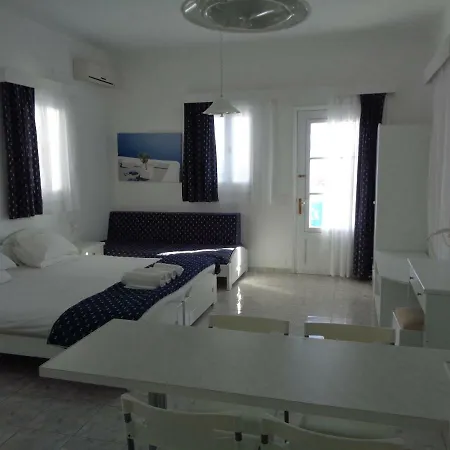 Apartament Blue And White &