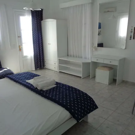 Blue And White & Appartement Lefkos (Karpathos)