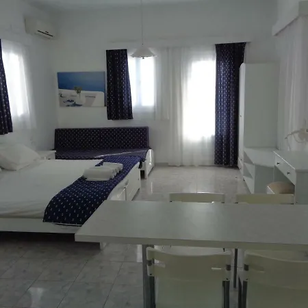 Apartament Blue And White &