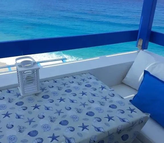 Apartman Blue And White & Lefkósz Karpáthu