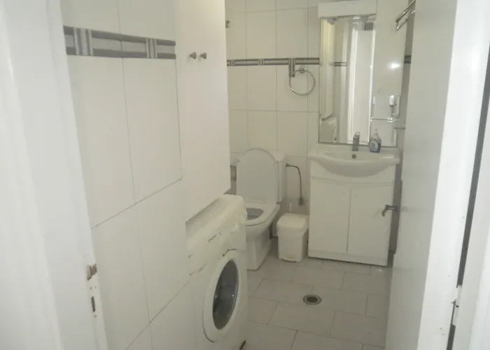 Blue And White & Διαμέρισμα