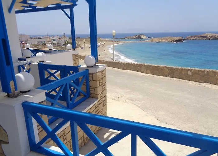 Blue And White & Apartman