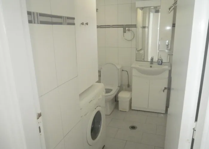 Blue And White & Apartman *